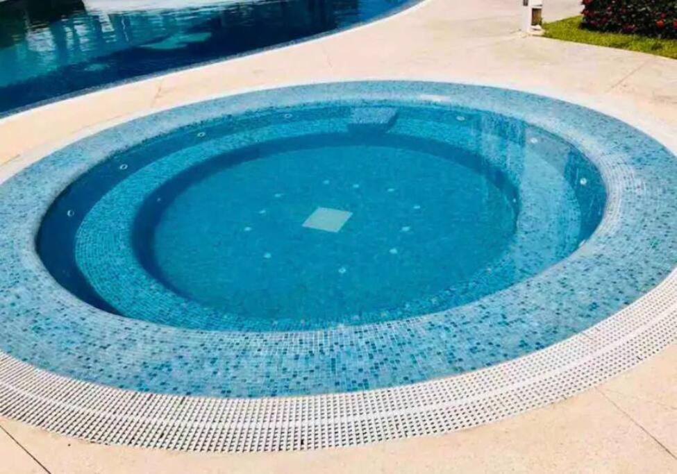 Home & Office Cancun Pool Buitenkant foto