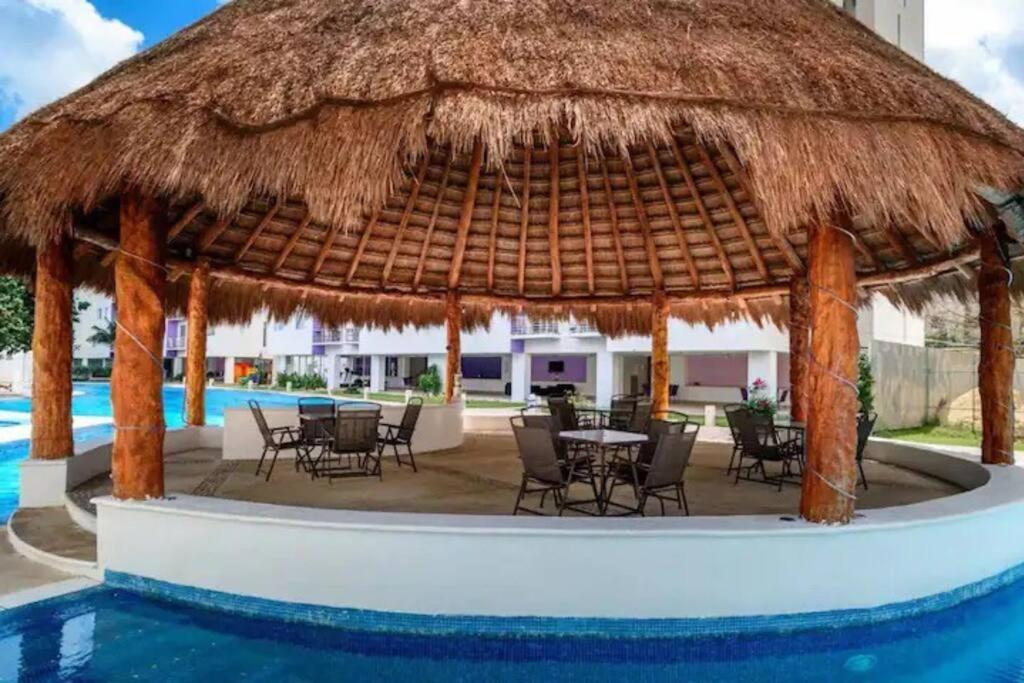 Home & Office Cancun Pool Buitenkant foto