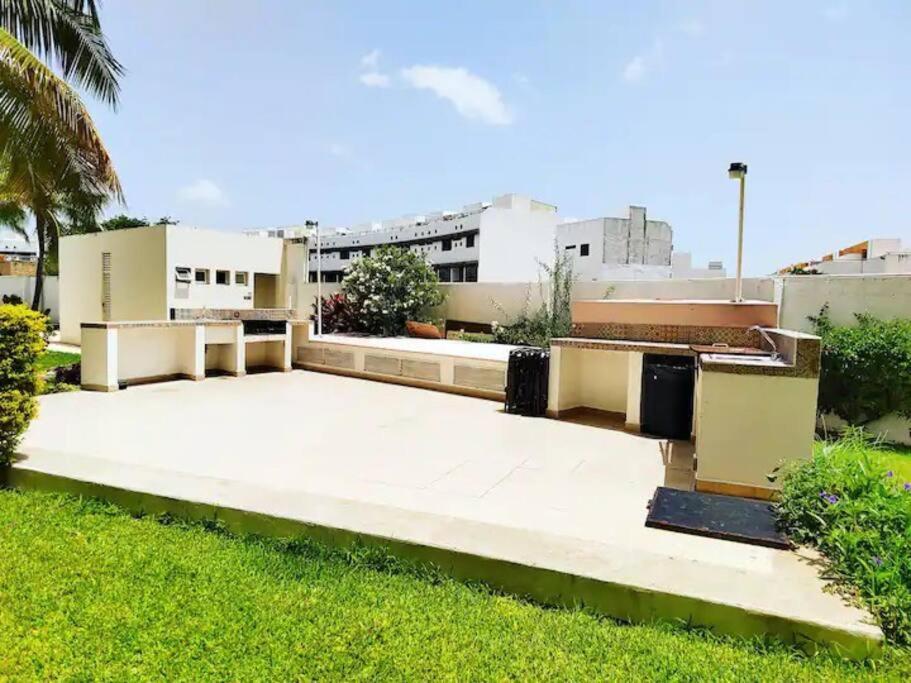 Home & Office Cancun Pool Buitenkant foto
